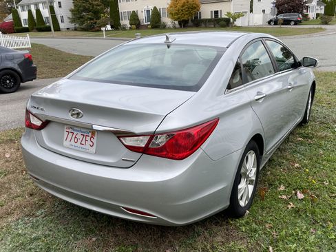 Used 2011 Hyundai Sonata Limited FWD image 8