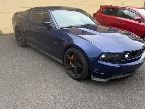 Used 2012 Ford Mustang GT Premium w/ Brembo Brake Pkg RWD image 5