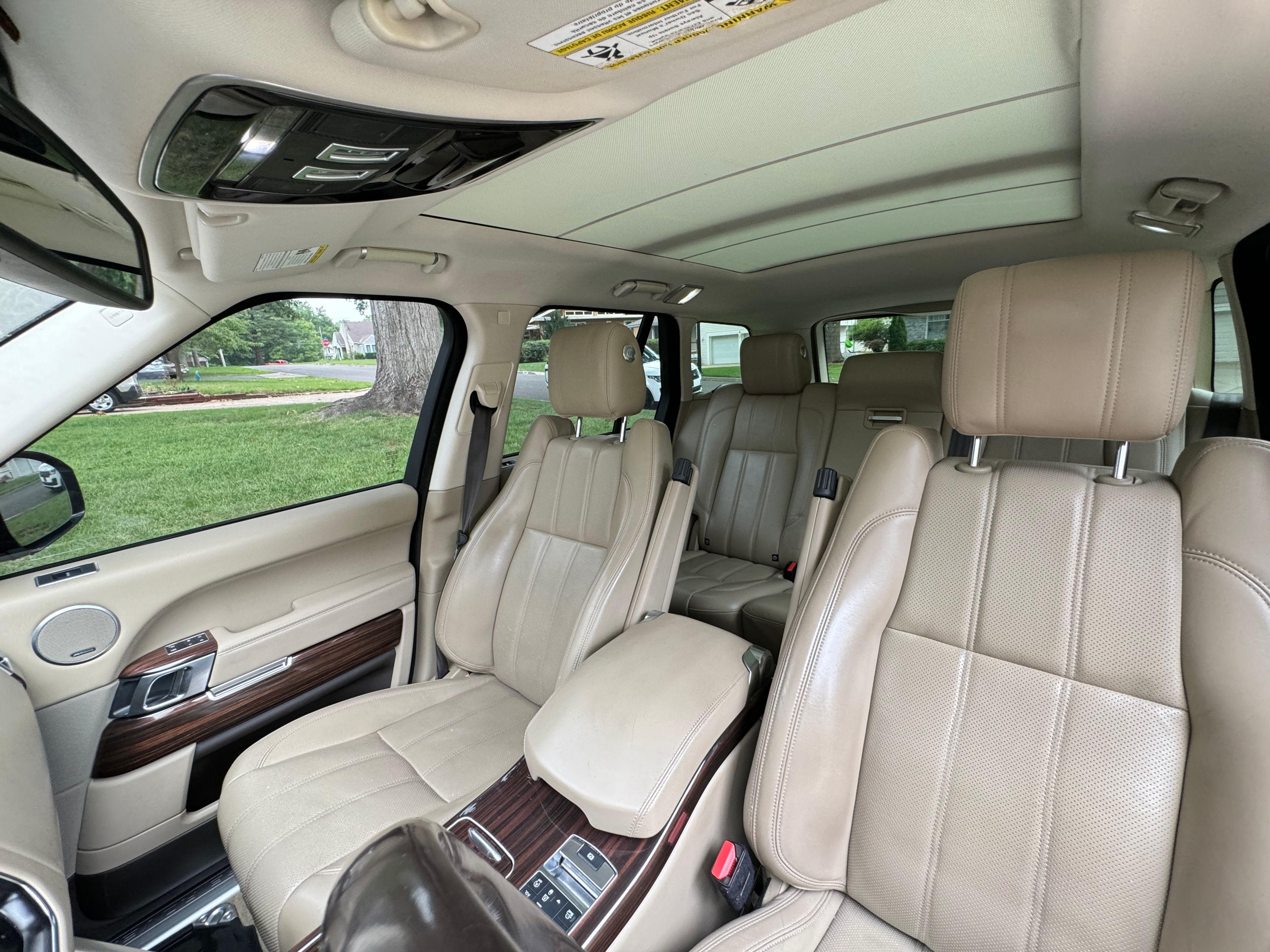 Used 2016 Land Rover Range Rover HSE AWD/4WD image 4