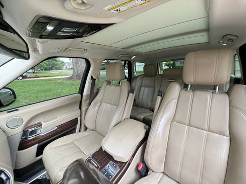 Used 2016 Land Rover Range Rover HSE image 4
