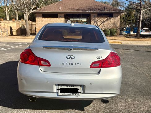 Used 2012 INFINITI G37 Journey w/ Premium Pkg image 4