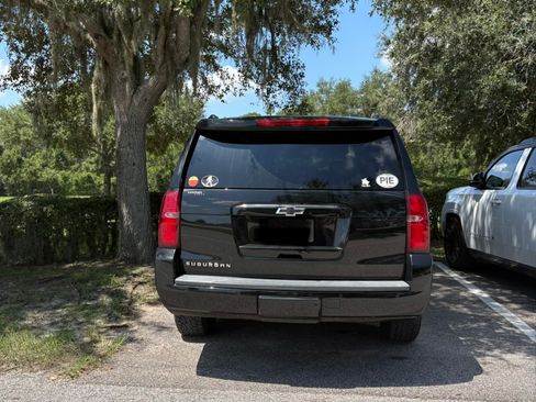 Used 2015 Chevrolet Suburban LT w/ Luxury Package image 5