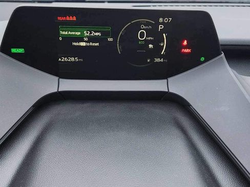 Used 2023 Toyota Prius XLE image 9