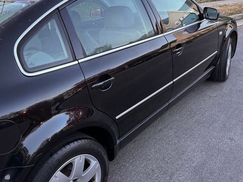 Used 2001 Volkswagen Passat GLX image 8