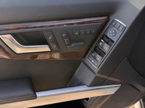 Used 2015 Mercedes-Benz GLK 350 4MATIC image 20