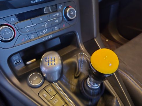 Used 2017 Ford Focus RS image 20