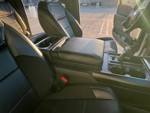 Used 2023 Ford F150 Raptor w/ Raptor Carbon Fiber Package image 9