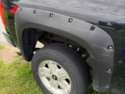 Used 2012 Chevrolet Silverado 1500 LT w/ All-Star Edition AWD/4WD image 4