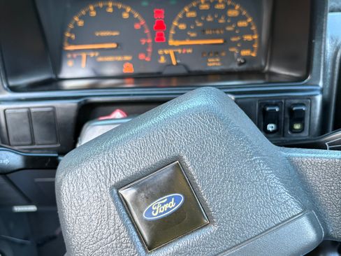 Used 1993 Ford Festiva L image 19