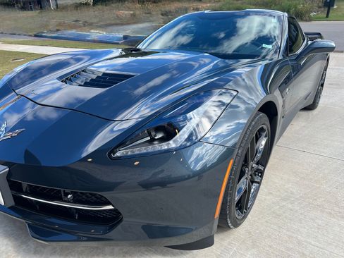 Used 2019 Chevrolet Corvette Stingray Coupe w/ 2LT Preferred Equipment Group image 4