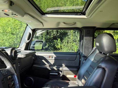 Used 2007 HUMMER H2 image 12
