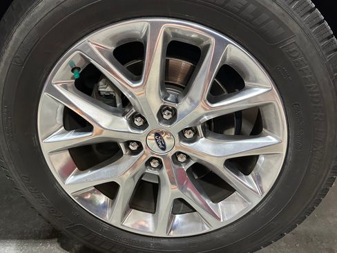 Used 2016 Ford Expedition Limited w/ Equipment Group 301A image 6