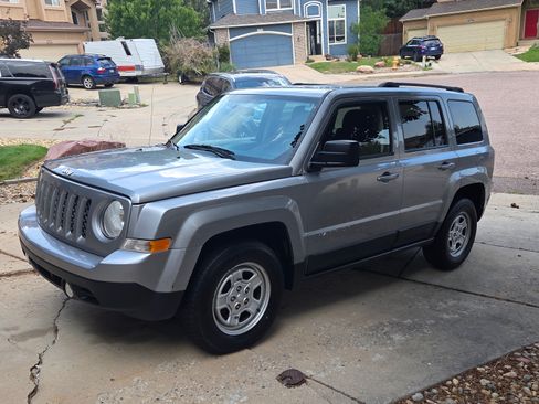 Used 2015 Jeep Patriot Sport w/ Power Value Group FWD image 9