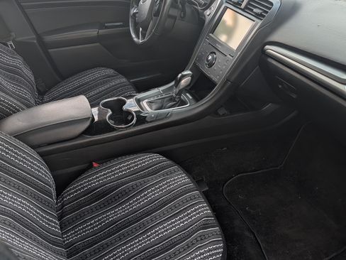 Used 2014 Ford Fusion Titanium FWD image 14