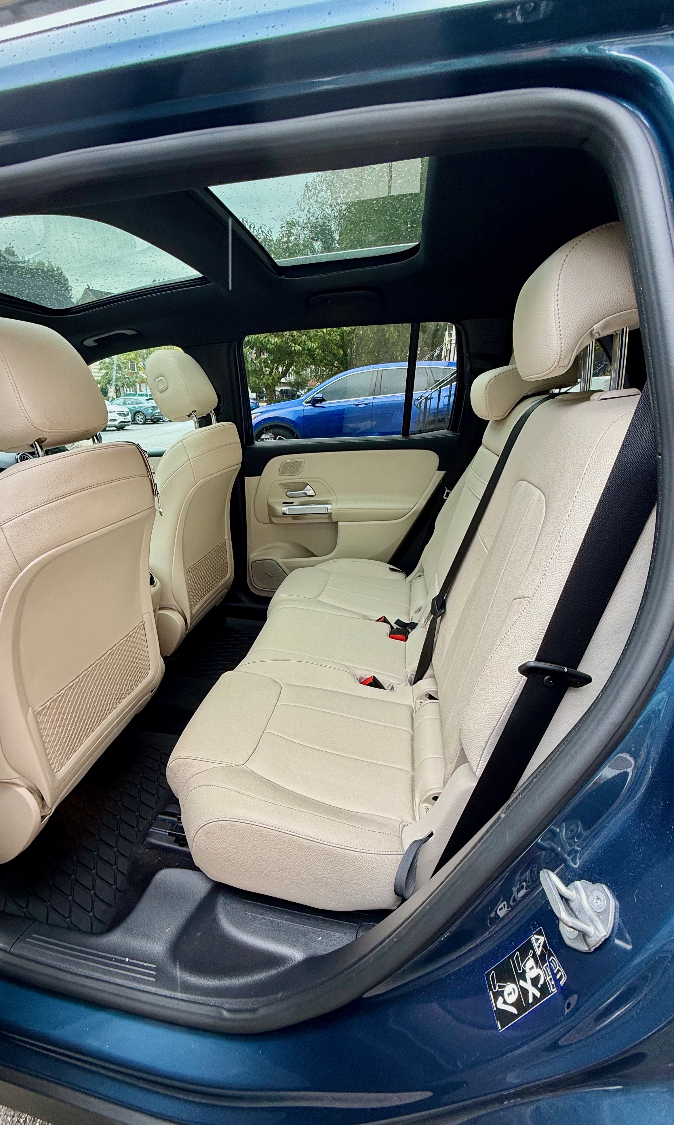 Used 2021 Mercedes-Benz GLB 250 4MATIC image 15