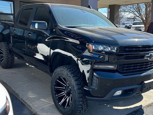 Used 2019 Chevrolet Silverado 1500 RST w/ All-Star Edition image 2