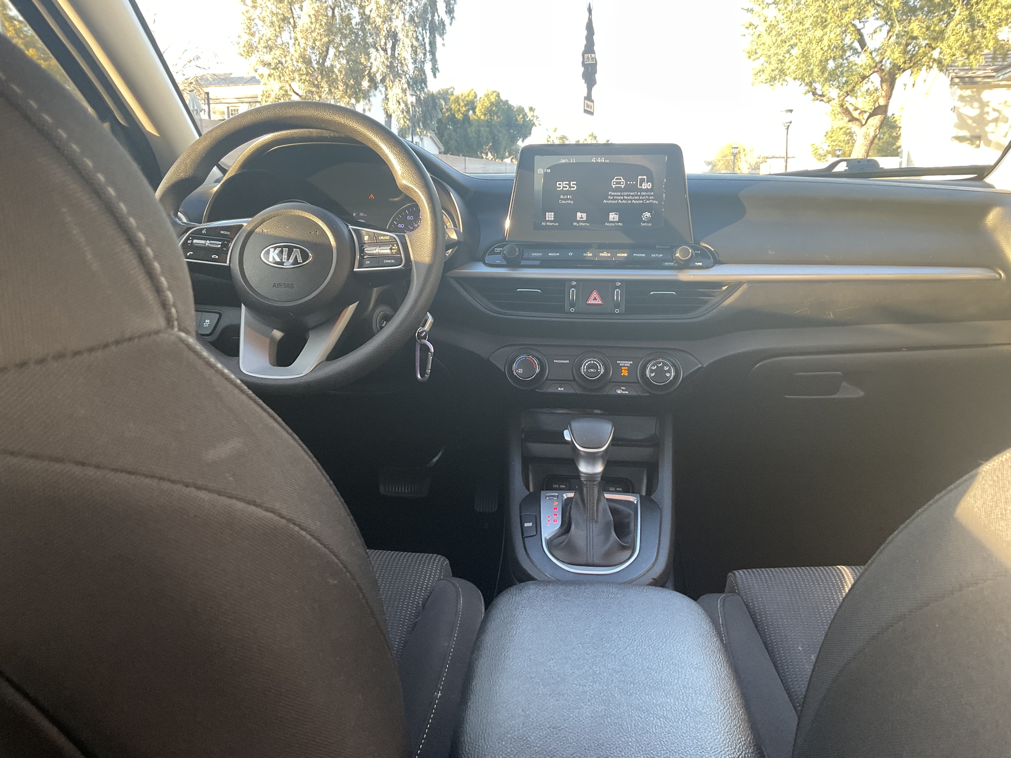 Used 2020 Kia Forte LXS FWD image 10