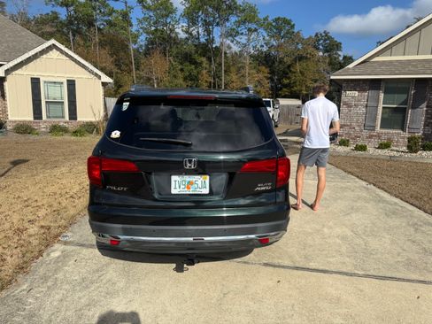 Used 2018 Honda Pilot Elite image 4