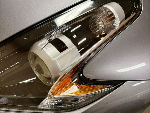 Used 2019 Nissan 370Z Coupe image 13