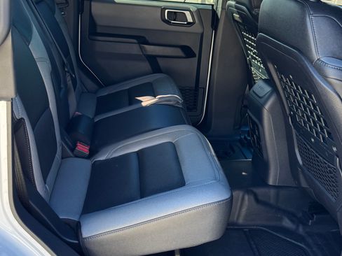Used 2024 Ford Bronco Big Bend image 8