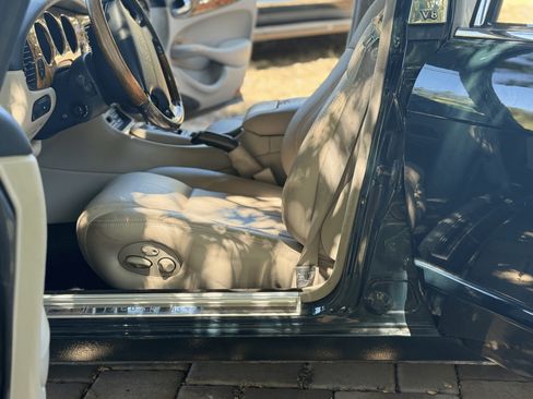 Used 2003 Jaguar XJ8 RWD image 9