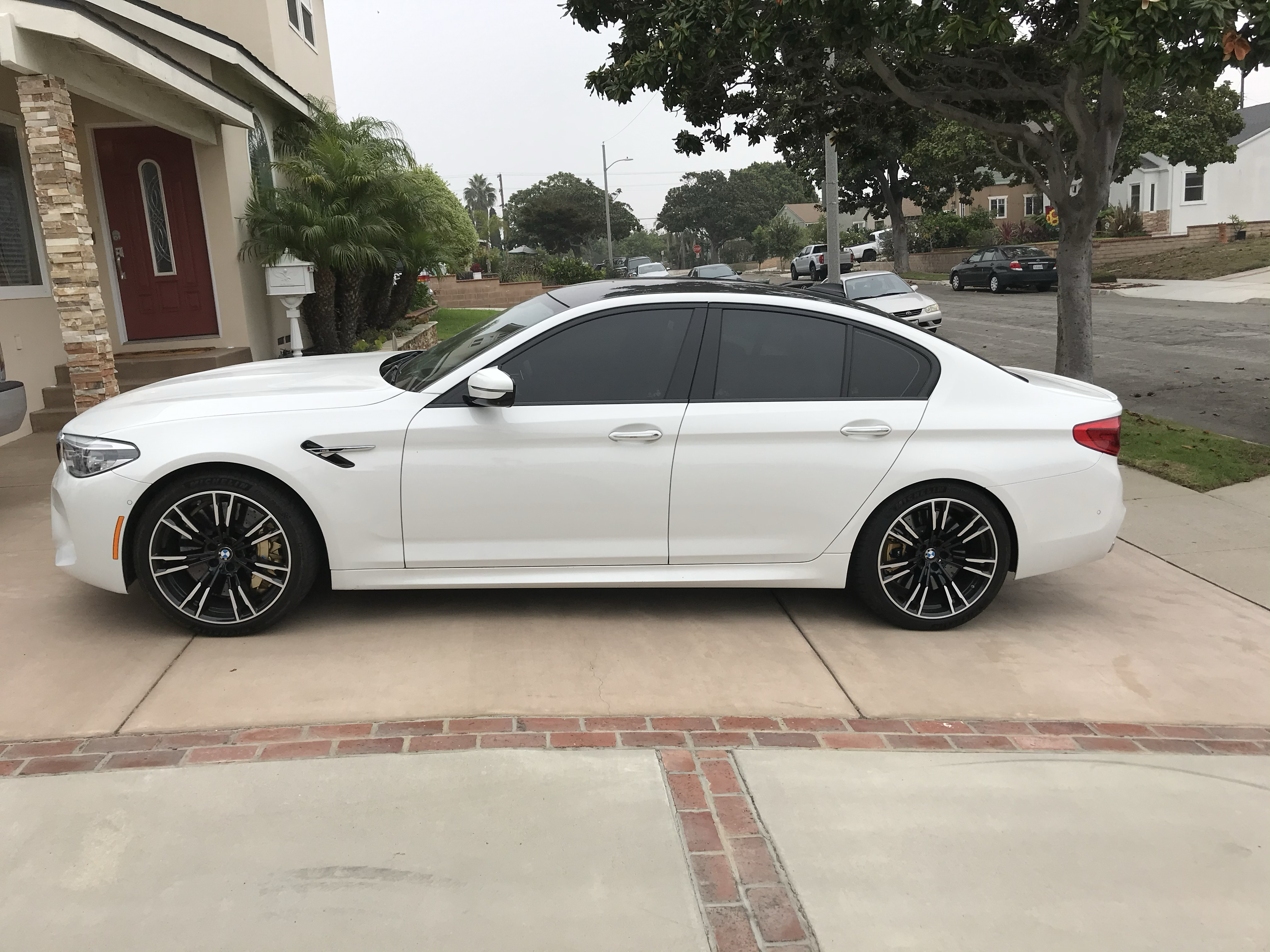 Used 2018 BMW M5 AWD/4WD image 1