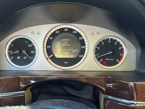 Used 2011 Mercedes-Benz GLK 350 2WD image 22