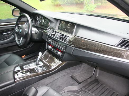 Used 2014 BMW 535d Sedan RWD image 15
