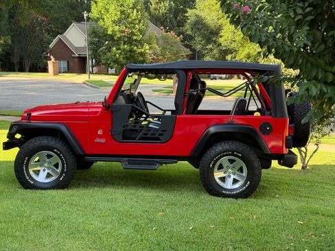 Used 2006 Jeep Wrangler Unlimited AWD/4WD image 5