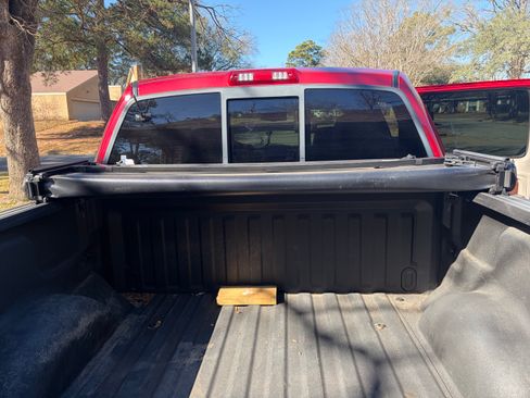 Used 2010 Ford F150 Platinum image 6