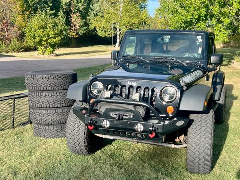 Used 2013 Jeep Wrangler Rubicon w/ Dual Top Group image 2