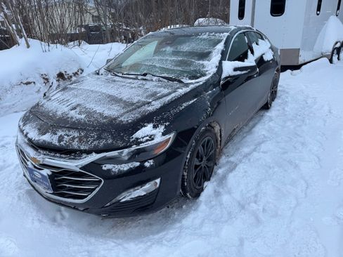 Used 2023 Chevrolet Malibu LT w/ Driver Confidence Package image 9