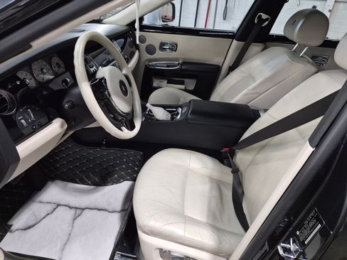 Used 2011 Rolls-Royce Ghost image 10