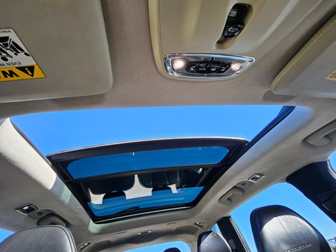 Used 2017 Volvo XC90 T8 Inscription w/ Luxury Package image 20