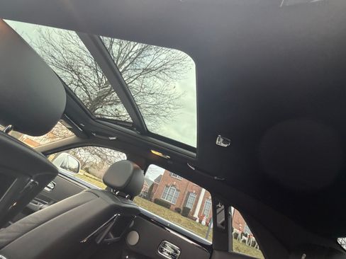 Used 2015 Rolls-Royce Ghost image 27