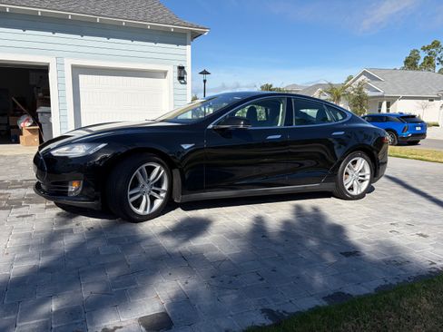 Used 2014 Tesla Model S image 4