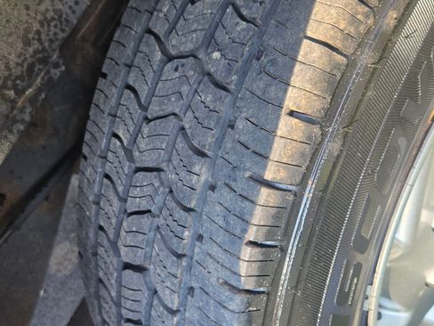 Used 2012 Ford E-350 and Econoline 350 Super Duty image 12