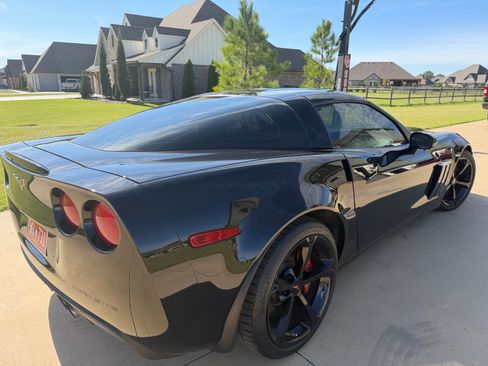 Used 2010 Chevrolet Corvette Grand Sport w/ Preferred Equipment Group image 5