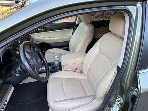 Used 2016 Subaru Outback 2.5i Limited AWD/4WD image 13