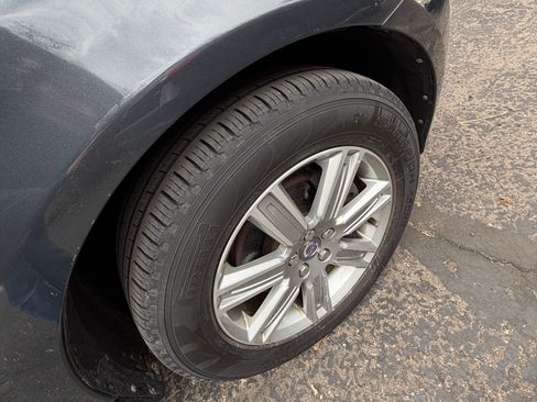 Used 2016 Volvo XC60 T6 image 13