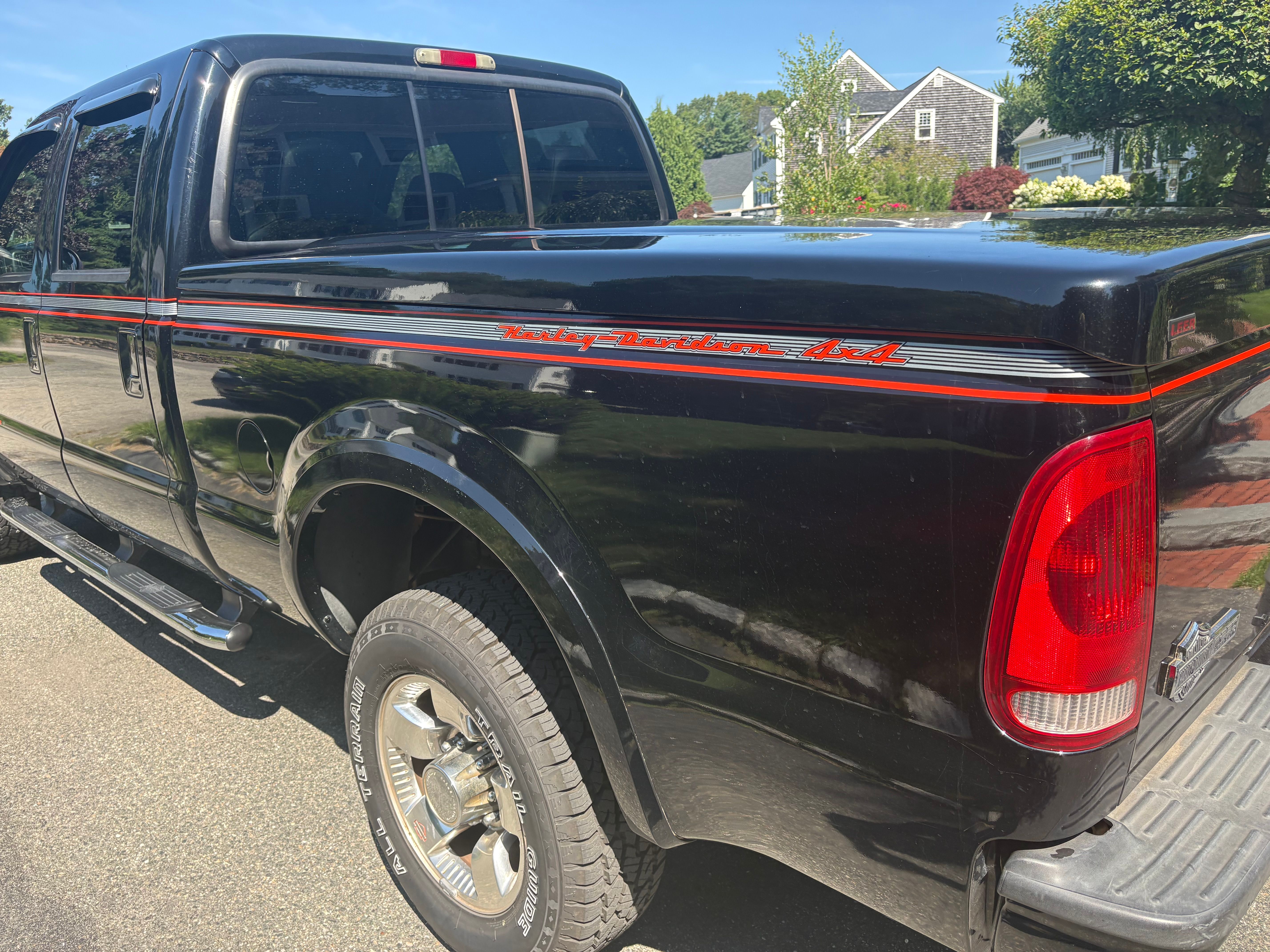 Used 2004 Ford F250 Harley-Davidson AWD/4WD image 14