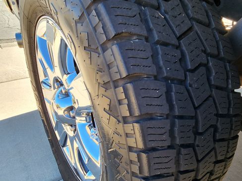 Used 2013 Ford F150 XLT w/ Luxury Equipment Group image 16