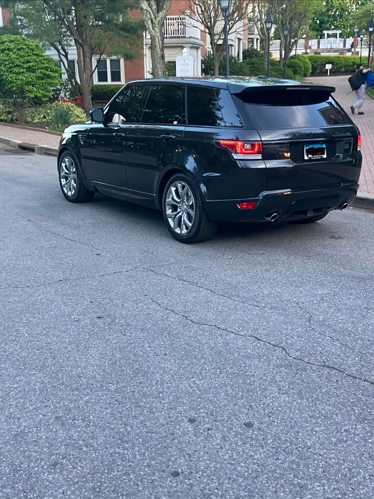 Used 2014 Land Rover Range Rover Sport Supercharged AWD/4WD image 4