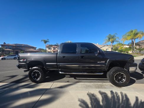 Used 2003 Chevrolet Silverado 2500 LS w/ Skid Plate Package image 1