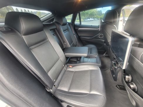 Used 2011 BMW X6 M image 15