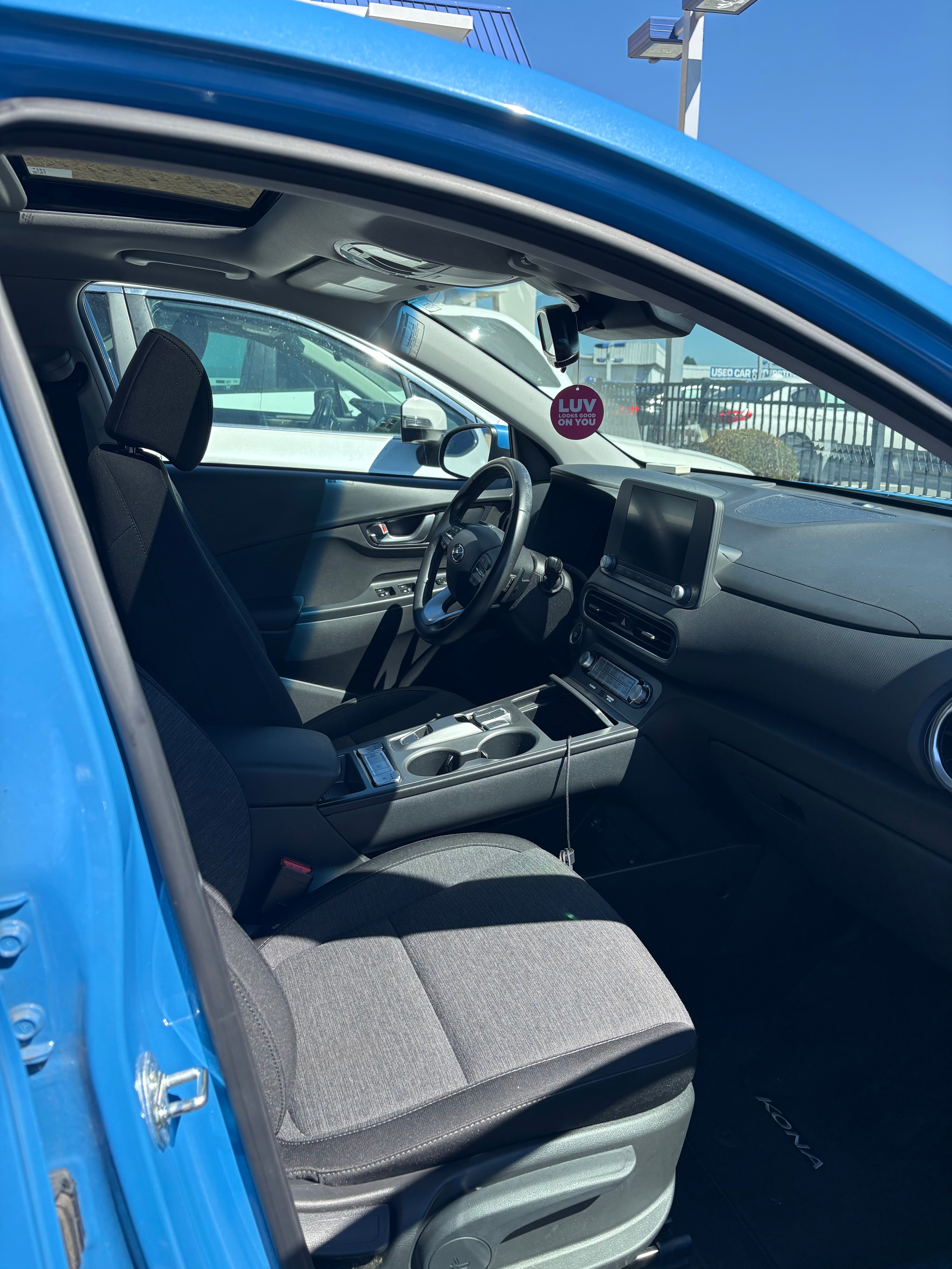 Used 2022 Hyundai Kona SEL w/ Convenience Package FWD image 6