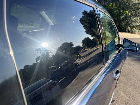 Used 2011 Chevrolet Traverse LT w/ All-Star Package image 7