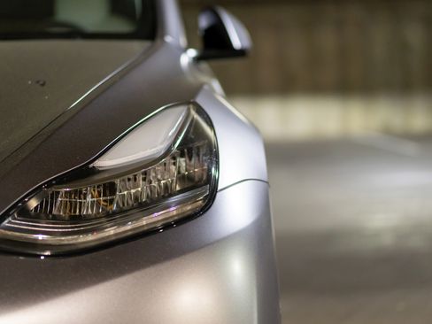 Used 2022 Tesla Model Y Long Range image 6