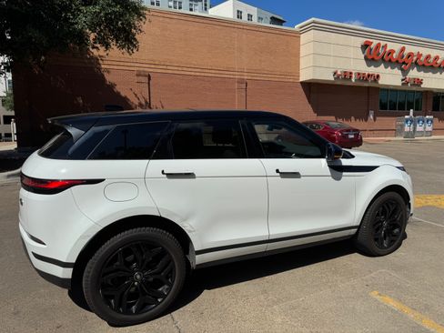 Used 2020 Land Rover Range Rover Evoque S image 6
