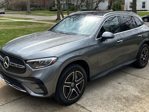 Used 2023 Mercedes-Benz GLC 300 4MATIC image 5